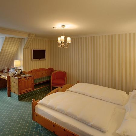 Hotel Brauereigasthof Landwehr-Braeu Reichelshofen Rum bild
