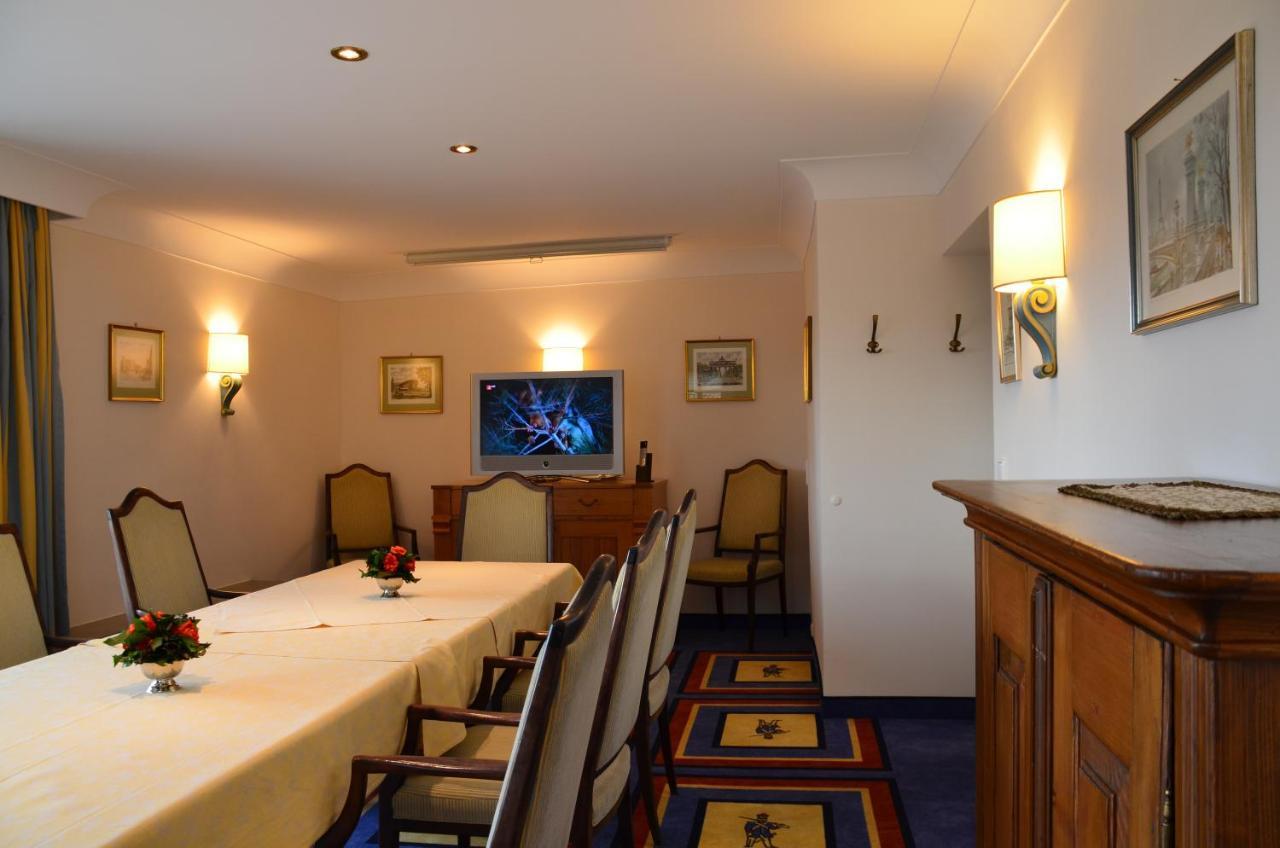Hotel Brauereigasthof Landwehr-Braeu Reichelshofen Exteriör bild