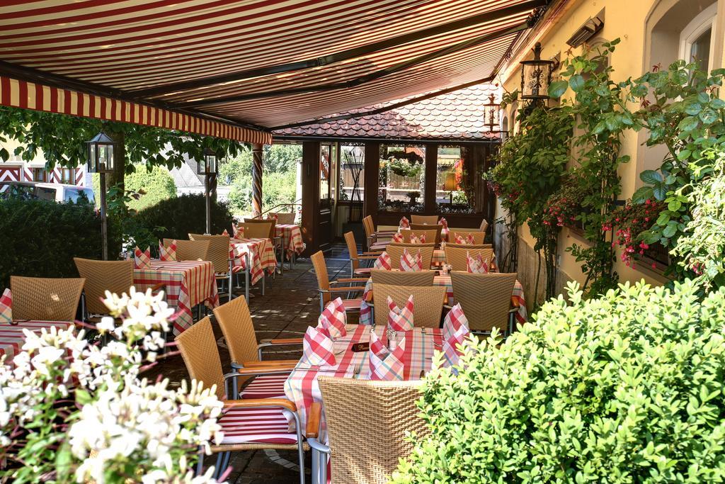 Hotel Brauereigasthof Landwehr-Braeu Reichelshofen Exteriör bild