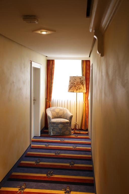 Hotel Brauereigasthof Landwehr-Braeu Reichelshofen Exteriör bild