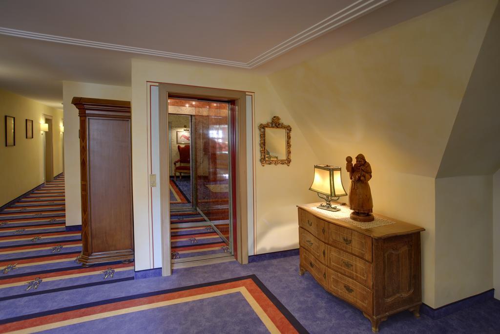 Hotel Brauereigasthof Landwehr-Braeu Reichelshofen Exteriör bild