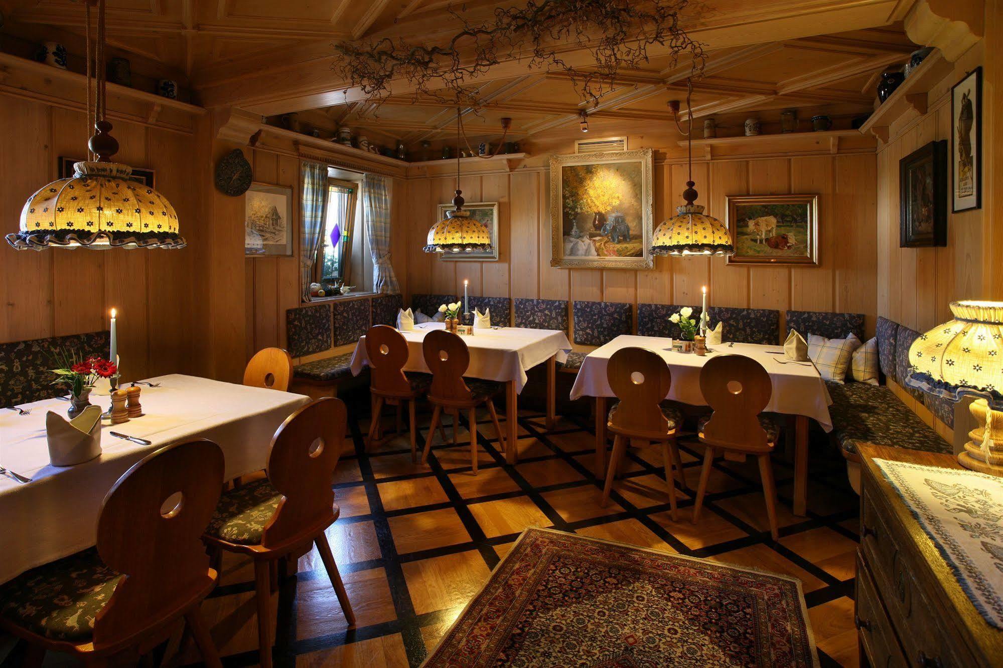 Hotel Brauereigasthof Landwehr-Braeu Reichelshofen Exteriör bild