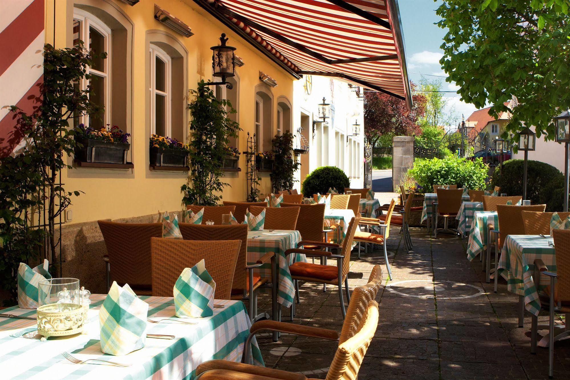 Hotel Brauereigasthof Landwehr-Braeu Reichelshofen Exteriör bild